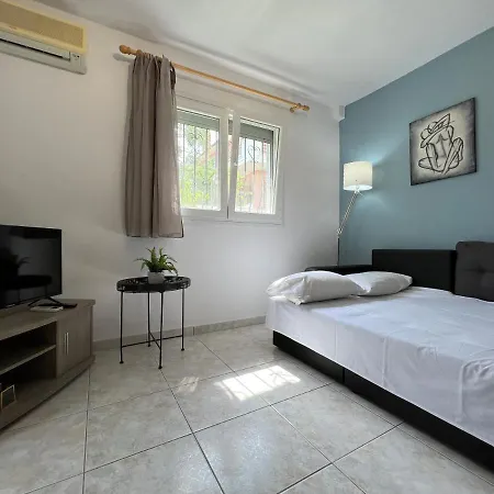 Elia Apartamento *